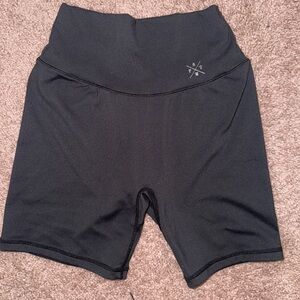 P'tula Black Sweeney Shorts M